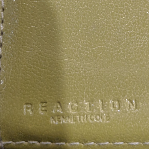 Kenneth Cole Reaction Wallet - Picture 4 of 7